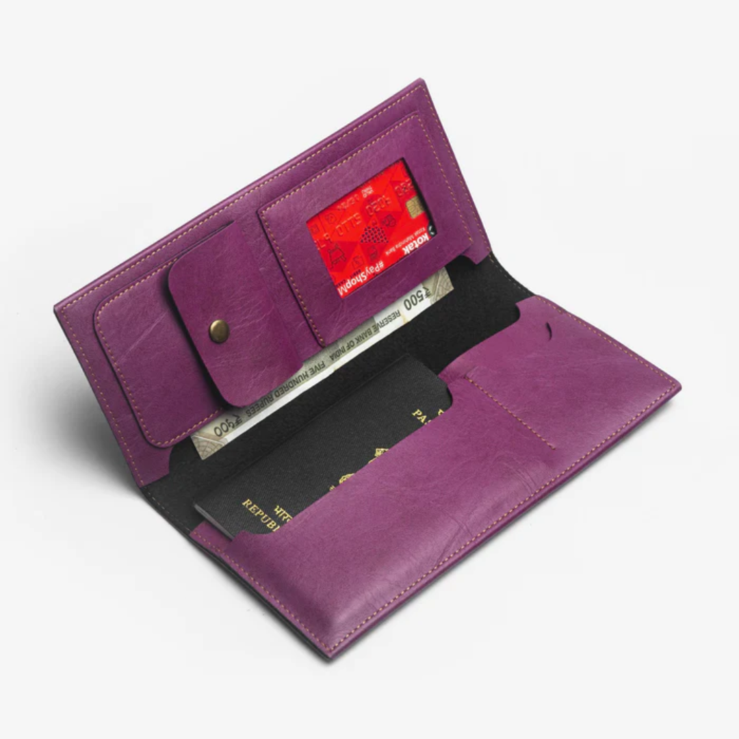 Passport organizer Lavender