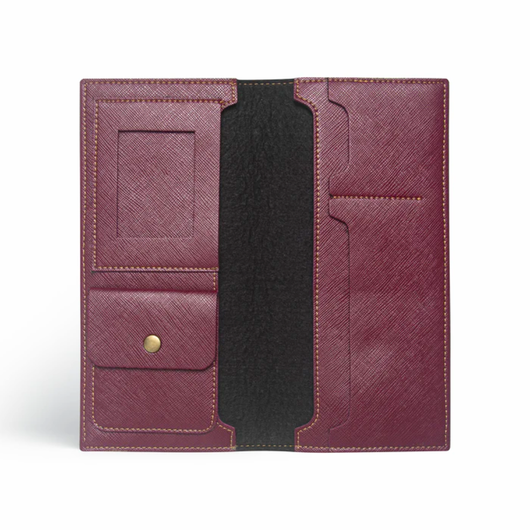 Passport organizer Wine