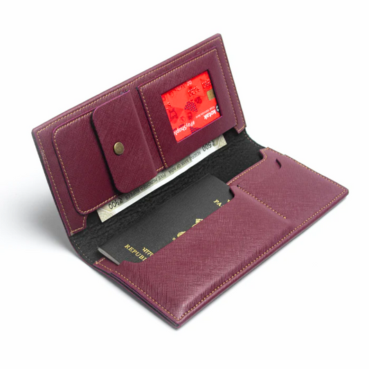 Passport organizer Wine
